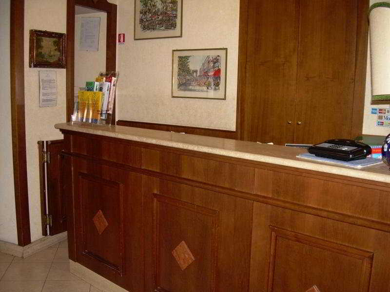 Hotel Paris Ρώμη Εξωτερικό φωτογραφία