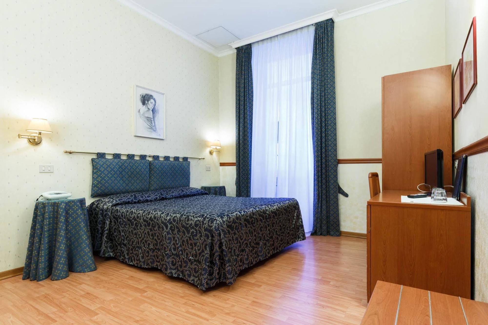Hotel Paris Ρώμη Εξωτερικό φωτογραφία